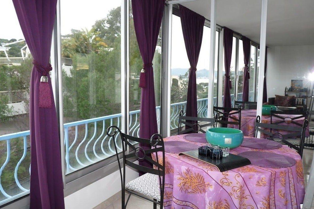 One Bedroom In With A Terrasse And Stunning Views Walking Distance To The Palais 453